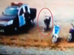 Bombalı motosiklet saniyeler sonra patladı: 2 ölü