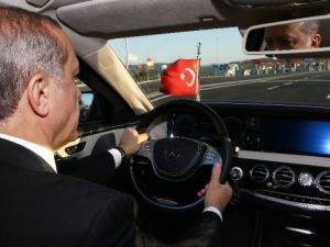 Cumhurbaşkanı Erdoğan Osman Gazi Köprüsü’nden geçti