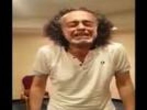 Yeni Müslüman olan adam öyle bir Fatiha okudu ki...