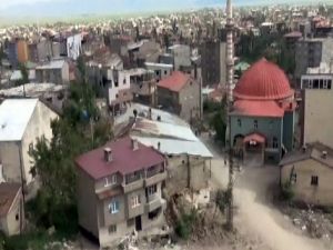 Yüksekova’da artık çukurlar kazılamayacak