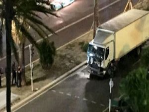 Fransa'da Terör Saldırısı: 84 Ölü