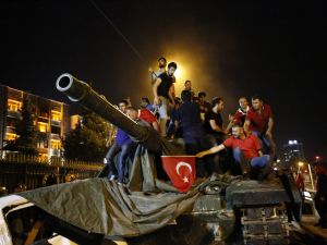'Yeniden Diriliş'  & Uğur Işılak