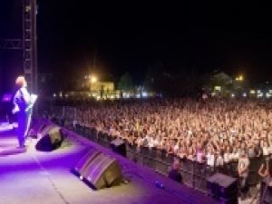 Zeytinli Rock Festivali başladı