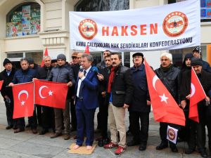 2017’nin ilk eylemi: Çıplak ayaklı protesto