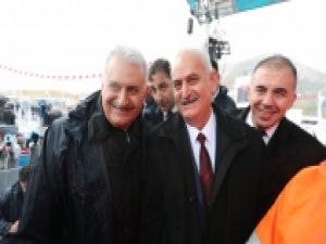 Başbakan Yıldırım benzeriyle buluştu