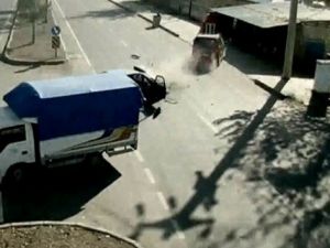 Yürekleri ağza getiren kazalar MOBESE’de