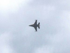 ‘SOLOTÜRK’ uçağının prova gösterisi nefes kesti