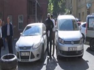 FETÖ operasyonunda gözaltına alınanlar sağlık kontrolünden geçirildi