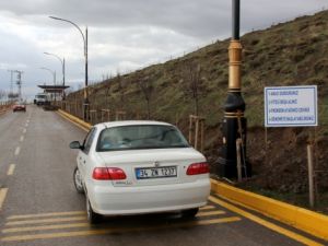 Her gün onlarca vatandaş otomobilinin kendi kendine gidişine tanıklık ediyor