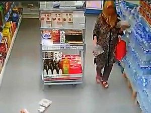 Depremi umursamayan teyze sosyal medyanın gündemi oldu