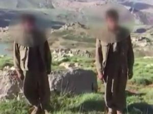 Siirt'te 2 teröristin teslim olma anı