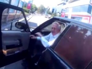 Aziz Yıldırım'ın motosikletçi ile tartışması sosyal medyayı salladı