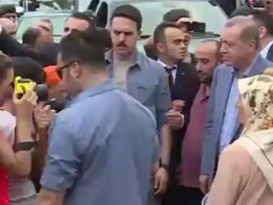Cumhurbaşkanı Erdoğan vatandaşlarla sohbet etti