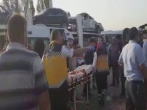 Ankara'da yolcu otobüsü mısır yüklü tıra çarptı: 3 ölü, çok sayıda yaralı