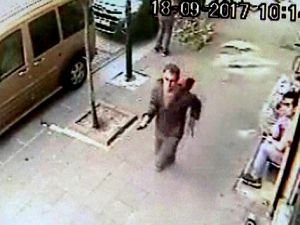 Onlarca kişinin önünde bacanağını bıçakladı