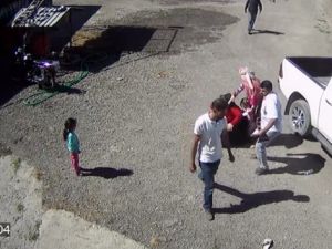 Kamyonetten atılarak öldürülen Suriyelinin son görüntüleri