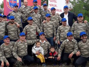 25 arkadaş 20 sene sonra tekrar askerlik yaptı