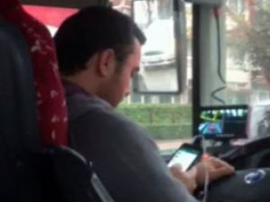 Halk Otobüs şoförü tehlikeye böyle davetiye çıkardı