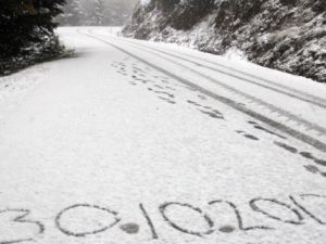 Havalar soğudu: Kar da var yağmur da