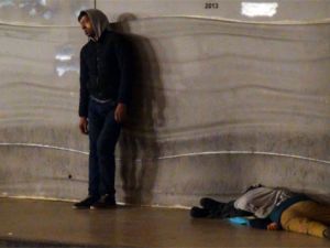 Taksim’de bonzai içen 2 gencin görüntüsü yürekleri yaktı