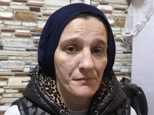 Kendisini döven kocasını kızı ile birlikte öldürüp, üzerine beton döktü