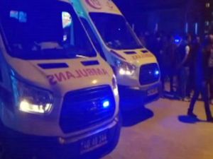 Işık ihlali yapan sürücü yayalara çarptı: 2 ölü