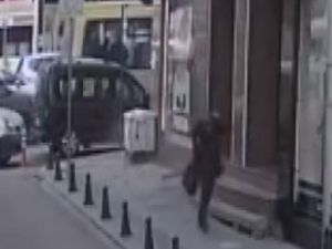 Ölümden saniyelerle kurtuldu..