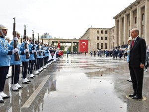 Cumhurbaşkanı Erdoğan, yemin töreninin ardından Anıtkabir'de