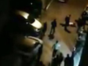 Silahla yaraladı, yerde defalarca tekmeledi