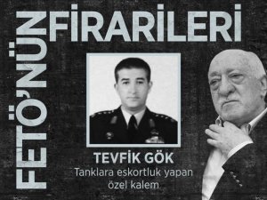 Tanklara eskortluk yapan özel kalem: Tevfik Gök