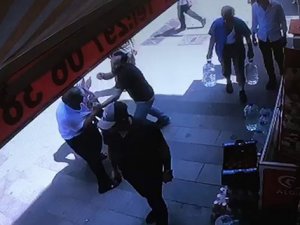 Kasımpaşa'da bıçaklı kavga