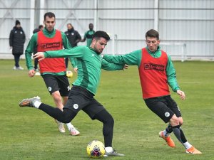 Konyaspor'da Çaykur Rizespor mesaisi
