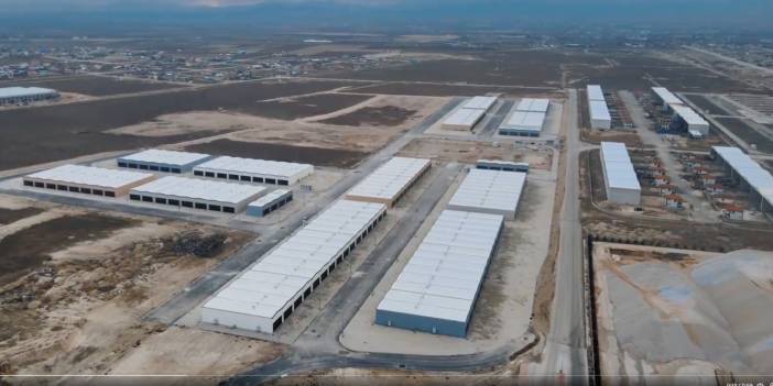 Konya'da dükkanlar teslim ediliyor