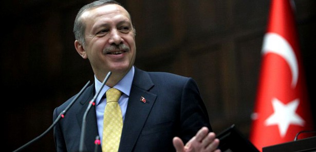 Erdoğanın Bahçeli esprisi salonu kırdı geçirdi!