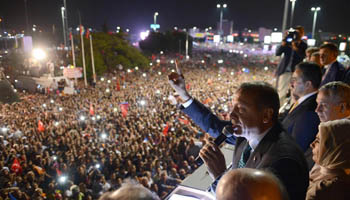 Başbakana muhteşem karşılama: Yiğit Bulut; Bu tarihi bir milat