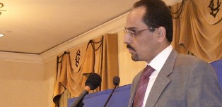 Erdoğanın danışmanı CNNe yayın kestirtti