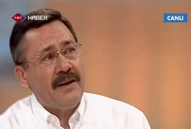 Melih Gökçek canlı yayında ağladı